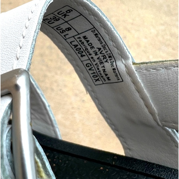 Dr. Martens Avry Sandals NEW NWOT - Picture 12 of 12